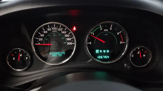 Jeep (JK) 2.8 4 2012 8