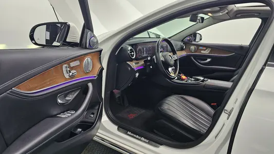 Mercedes-Benz E-Class W213 E300 2018 11