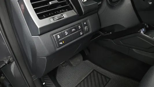 KG Mobility 렉스턴 스포츠 칸 2.2 4WD 2022 16