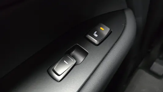 KG Mobility 렉스턴 스포츠 칸 2.2 4WD 2022 17