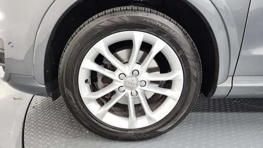 Audi Q3 2.0 TDI 2013 5