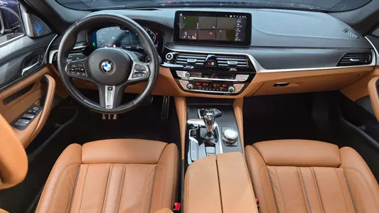 BMW 5 Series (G30) 520i M 2022 7