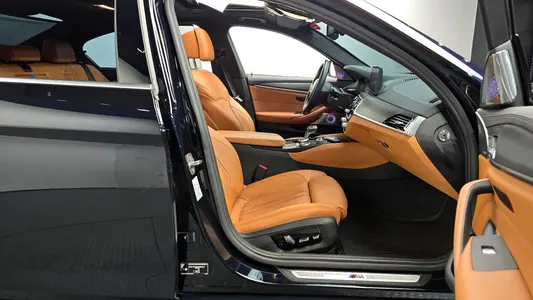 BMW 5 Series (G30) 520i M 2022 11