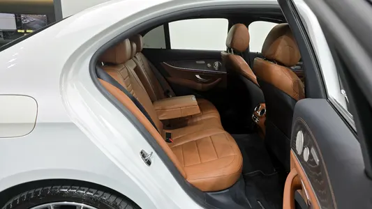 Mercedes-Benz E-Class W213 E350 4MATIC AMG Line 2021 12