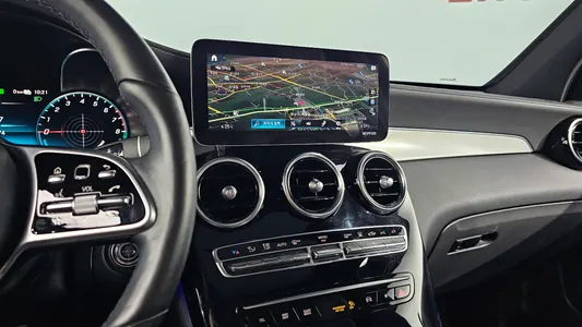 Mercedes-Benz GLC-Class X253 GLC300e 4MATIC 2021 17