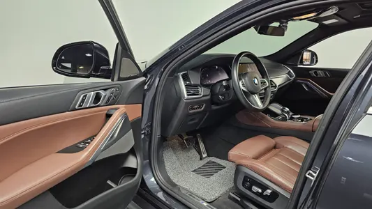 BMW X6 (G06) xDrive40i M 2021 10