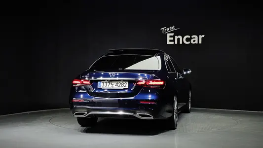 Mercedes-Benz E-Class W213 E350 4MATIC AMG Line 2020 4