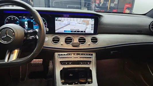 Mercedes-Benz E-Class W213 E350 4MATIC AMG Line 2020 19