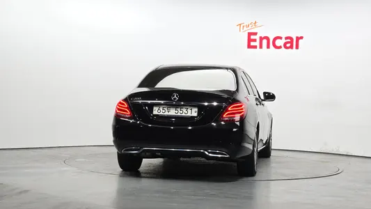 Mercedes-Benz C-Class W205 C200 2017 4