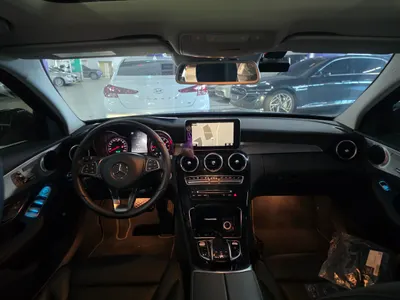 Mercedes-Benz C-Class W205 C200 2017 26