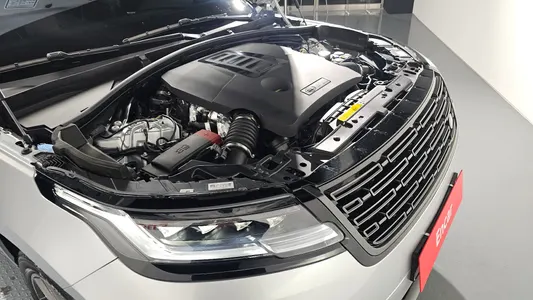 Land Rover 레인지로버 벨라 3.0 P400 HSE 2024 5