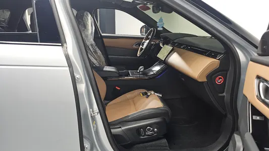 Land Rover 레인지로버 벨라 3.0 P400 HSE 2024 10