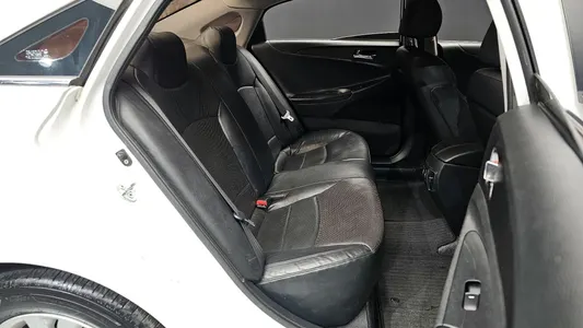Hyundai YF LPI 2011 12
