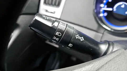 Hyundai YF LPI 2011 18