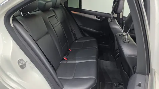 Mercedes-Benz C-Class W204 C200 CGI 2011 12