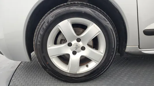 Peugeot 3008 1.6 e-HDi 2014 5