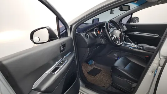 Peugeot 3008 1.6 e-HDi 2014 10