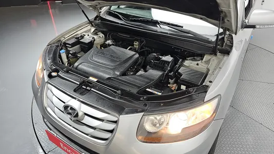 Hyundai CM 2WD(2.0 e-VGT) MLX 2011 6