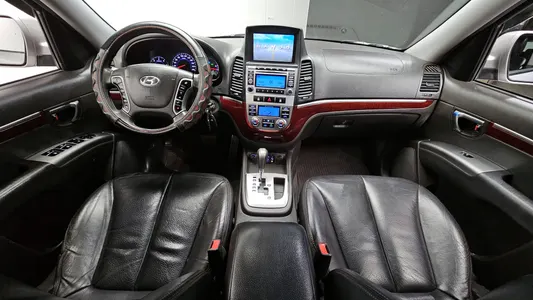 Hyundai CM 2WD(2.0 e-VGT) MLX 2011 7