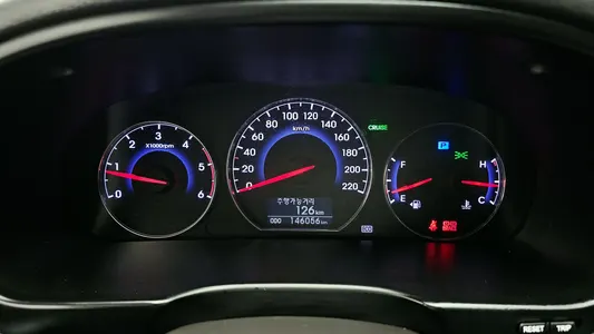 Hyundai CM 2WD(2.0 e-VGT) MLX 2011 8