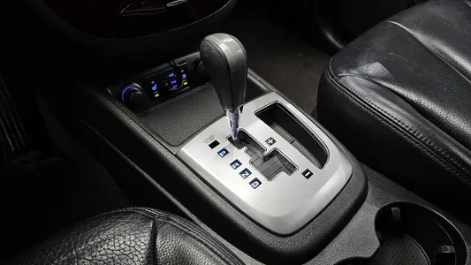 Hyundai CM 2WD(2.0 e-VGT) MLX 2011 9