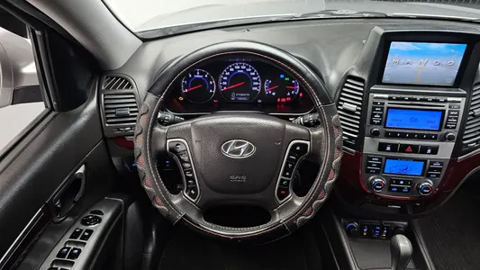 Hyundai CM 2WD(2.0 e-VGT) MLX 2011 14