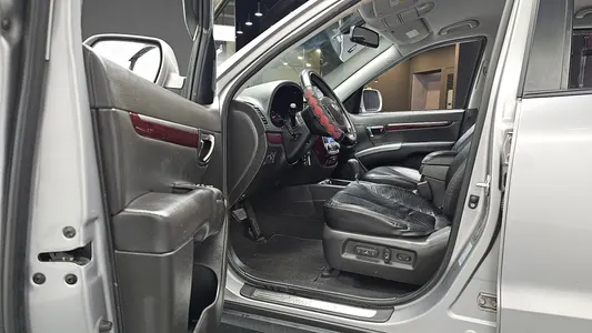 Hyundai CM 2WD(2.0 e-VGT) MLX 2011 10