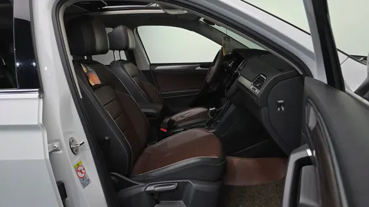 Volkswagen 티구안 올스페이스 2.0 TSI 2022 11