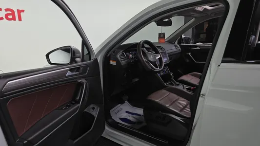 Volkswagen 티구안 올스페이스 2.0 TSI 2022 10