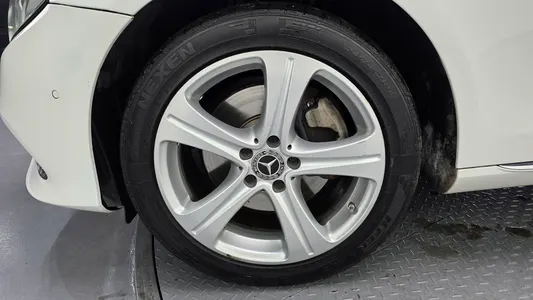 Mercedes-Benz E-Class W213 E220d 4MATIC 2017 5