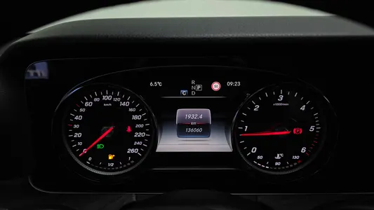 Mercedes-Benz E-Class W213 E220d 4MATIC 2017 8