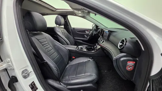 Mercedes-Benz E-Class W213 E220d 4MATIC 2017 10