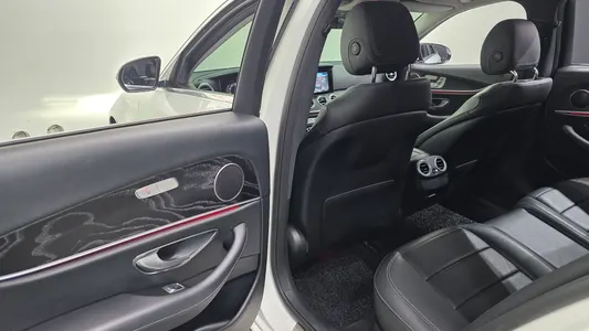Mercedes-Benz E-Class W213 E220d 4MATIC 2017 18