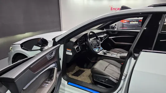 Audi A7 (4K) 55 TFSI 2022 11