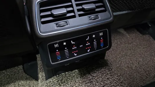 Audi A7 (4K) 55 TFSI 2022 16