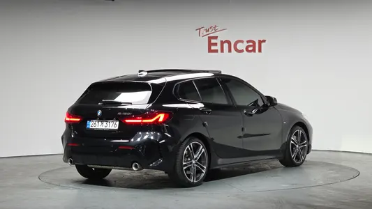 BMW 1 Series (F40) 120i M 2022