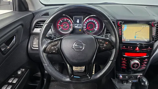 KG Mobility 티볼리 에어 RX 2WD 2016 14