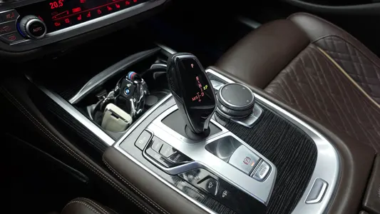 BMW 7 Series (G11) 740Li xDrive M 2019 9