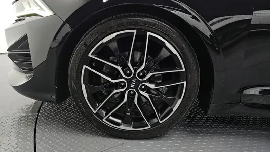 Kia K5 3 1.6 2020 5