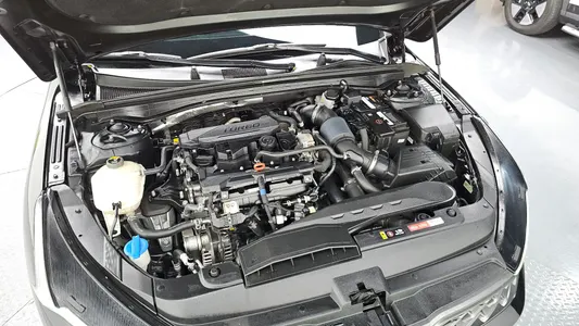 Kia K5 3 1.6 2020 6