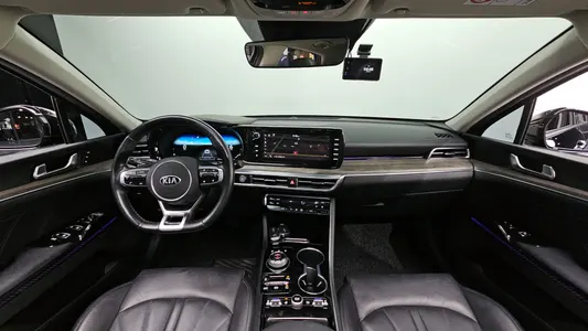 Kia K5 3 1.6 2020 7