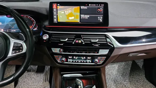 BMW 6 Series GT (G32) 640i xDrive M 2022 14