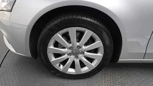 Audi A4 2.0 TFSI 2010 5