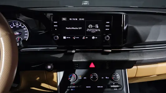 Kia Carnival (LPG) 2022 13