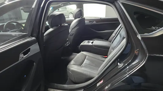 Genesis G80 2.2D AWD 2018 11