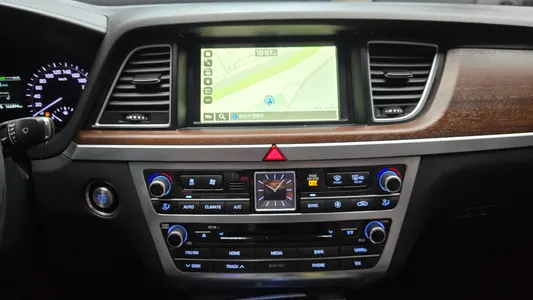 Genesis G80 2.2D AWD 2018 14