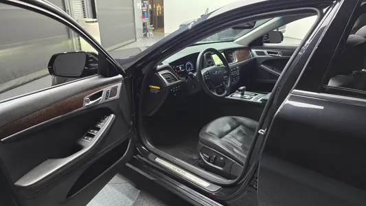 Genesis G80 2.2D AWD 2018 10