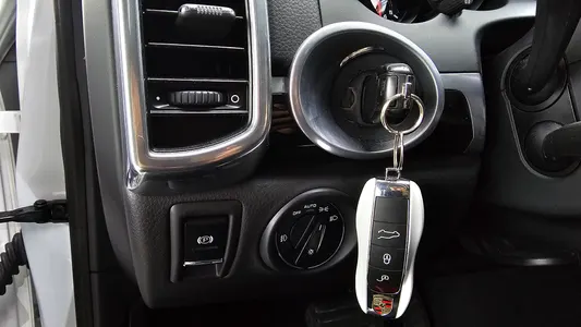 Porsche 카이엔 3.0 2013 13