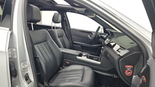 Mercedes-Benz E-Class W212 E300 4MATIC 2014 11