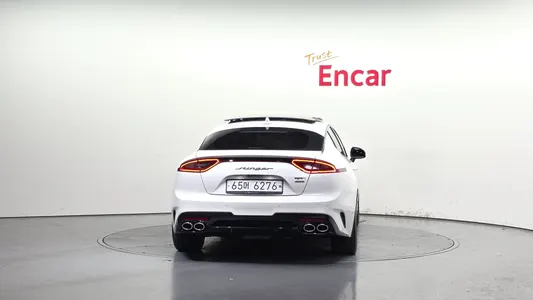 Kia Stinger 3.3 AWD 2017 4